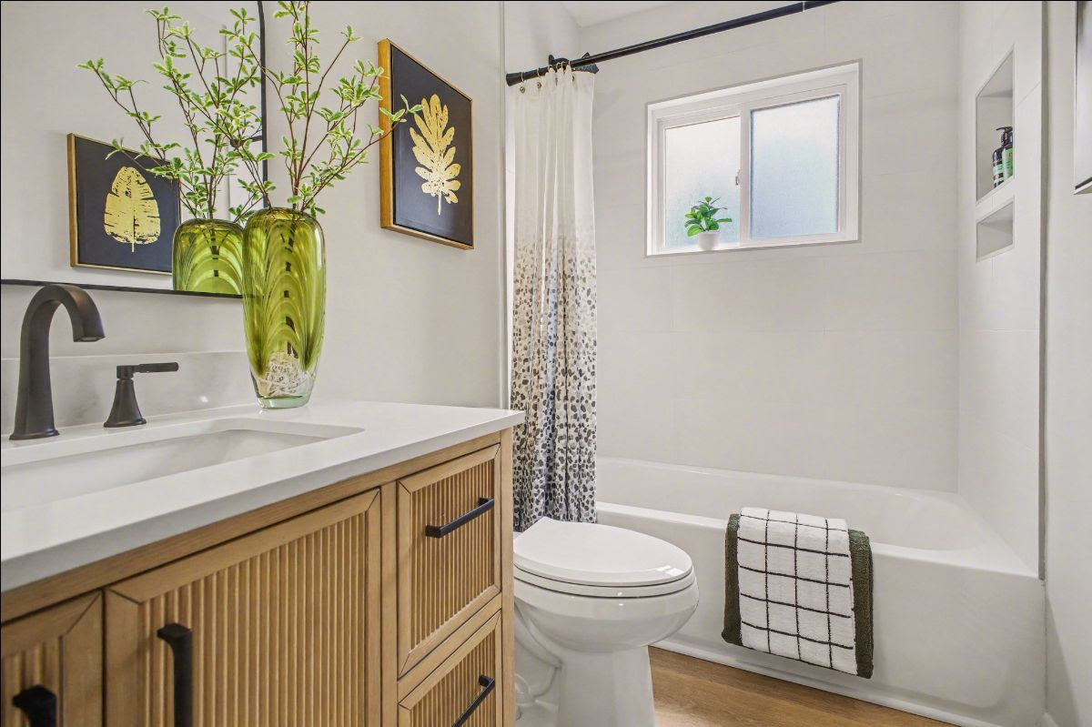 8034 Appleton Drive — Photo 4